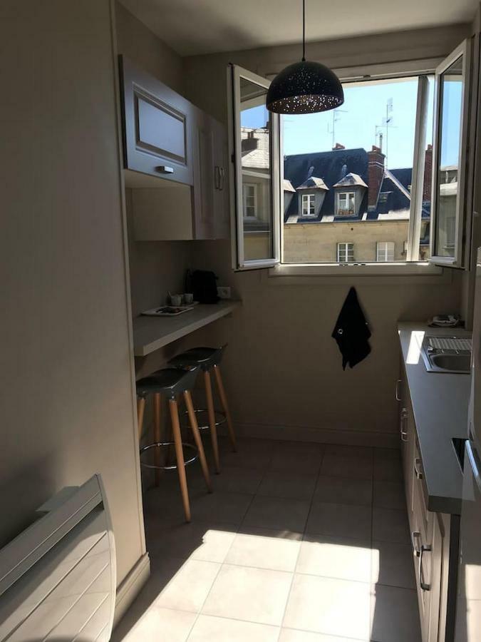 Appartement De Charme En Plein Coeur Du Centre Ville De コンピエーニュ エクステリア 写真